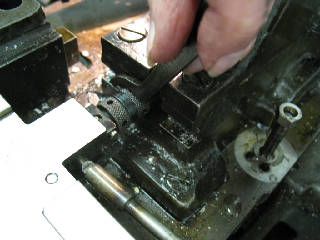 Mould adjustment